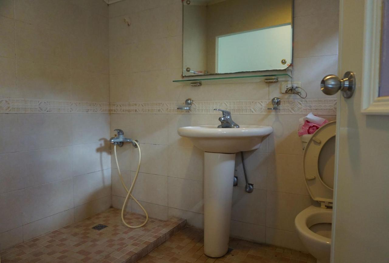 Hua Bin Hotel Yilan Ngoại thất bức ảnh