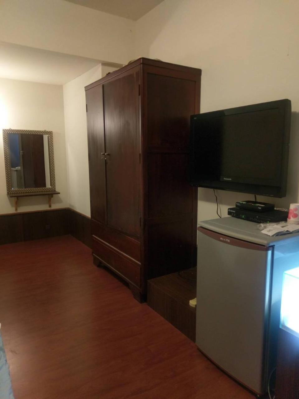 Hua Bin Hotel Yilan Ngoại thất bức ảnh