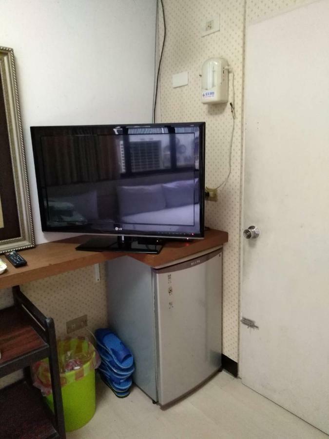 Hua Bin Hotel Yilan Ngoại thất bức ảnh